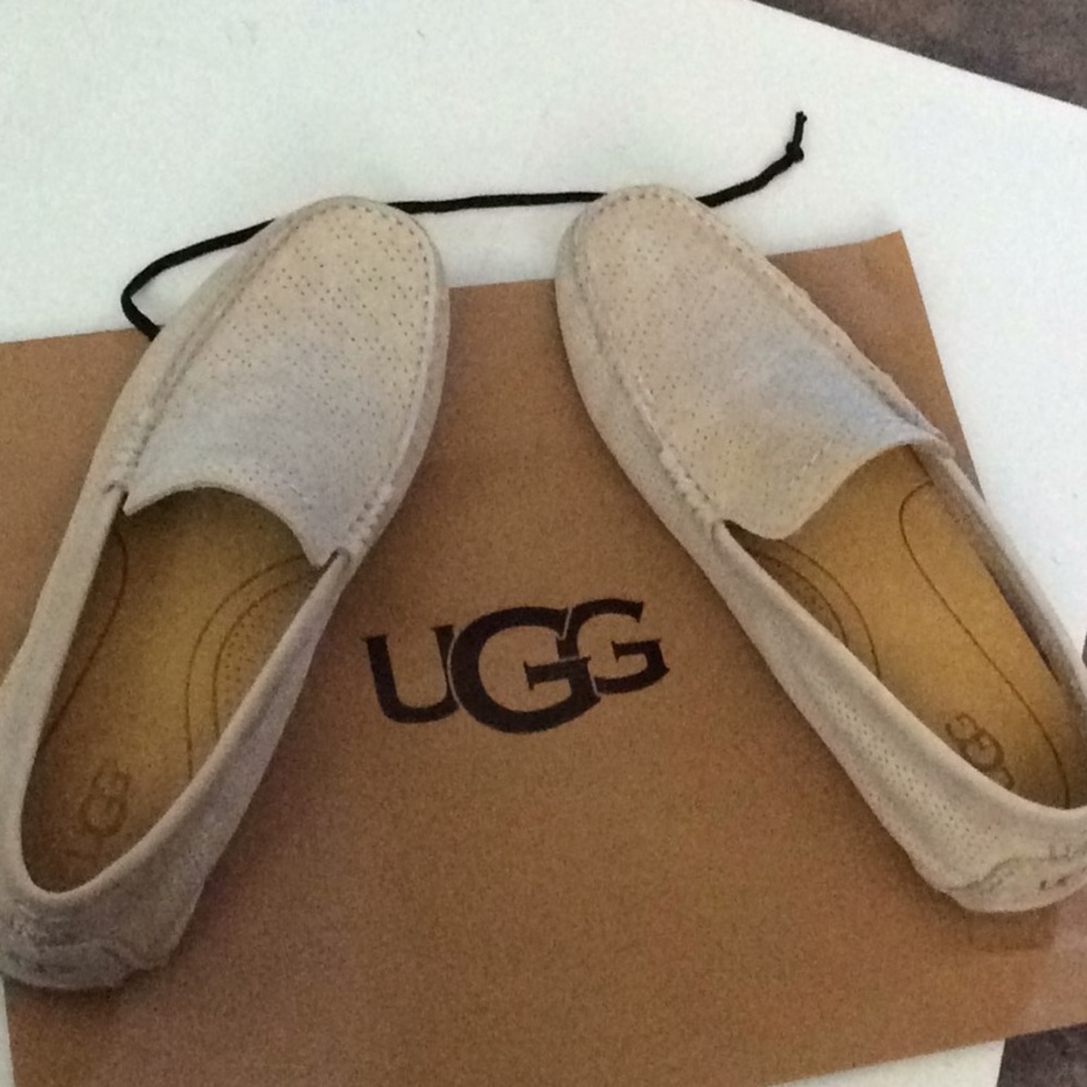 ❌SOLD❌NewAuthentic Uggs Henrick Perf Loafers